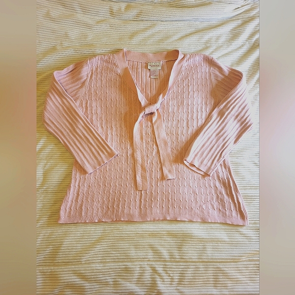 Crystal-Kobe Women's V Neck sweater Cable Knit size LG. Light Pink in color. - Picture 1 of 8